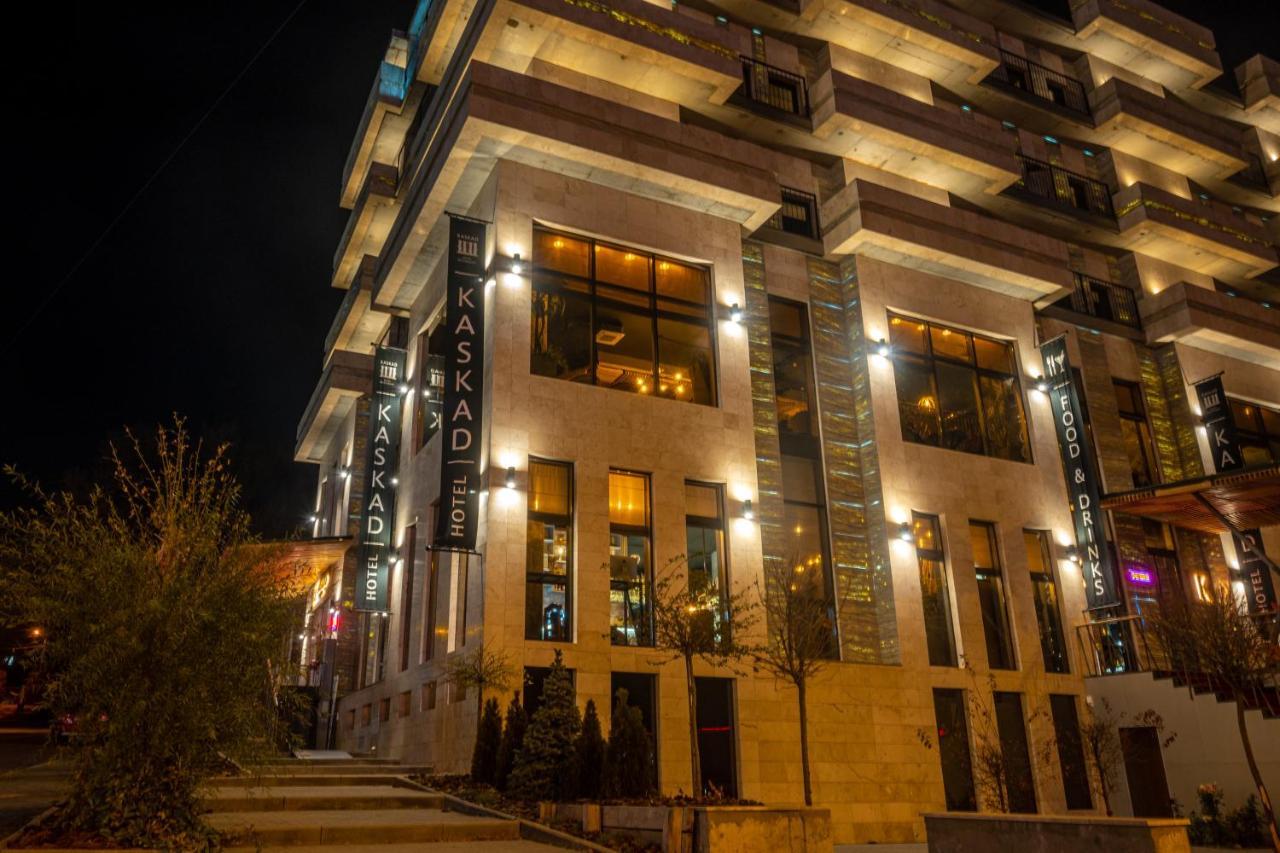 Готельно-Ресторанний Комплекс Каскад Kharkiv Eksteriør billede